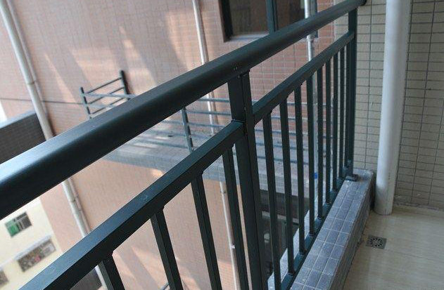阳台护栏