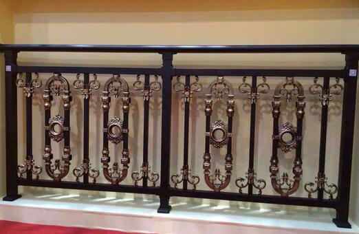 【宝东铁艺】铁艺别墅大门和铁艺护栏的定价标准